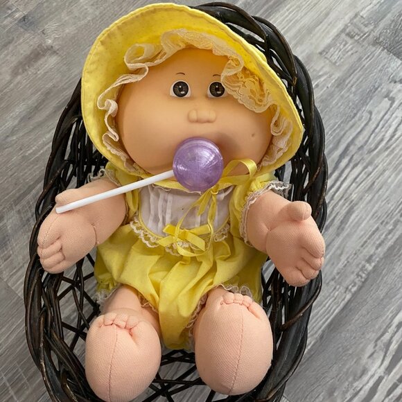 Lollipops for your Cabbage Patch Kids fits HM4, HM6 and BBB- Pink Lemonade - Picture 7 of 10